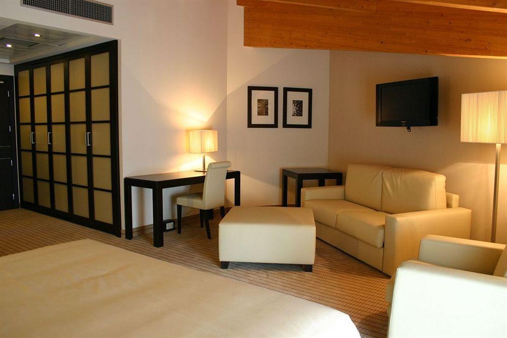 Hotel & Residence Villa Bartolomea Екстериор снимка